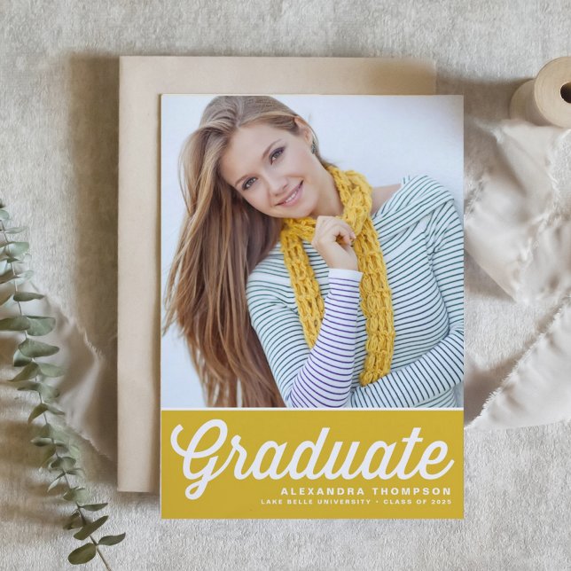 Yellow Retro Bold Typografy Foto Abschluss Einladung (Customizable yellow photo graduation invitation featuring retro lettering. )