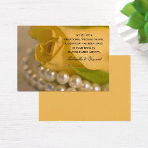 Yellow Rose and Pearls Wedls Wohltätigkeit Fevor C