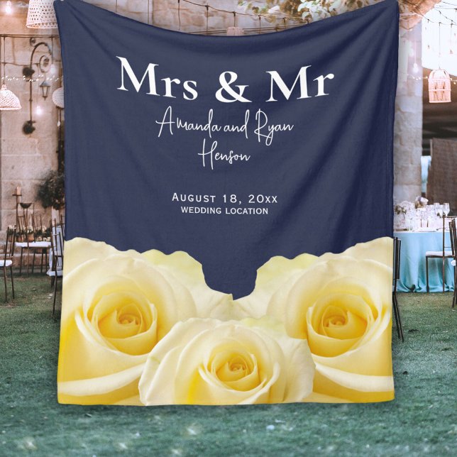Yellow Rose Mrs. & Mr Bridal Couple Wedding Gift Fleecedecke (Von Creator hochgeladen)