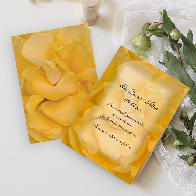 Yellow Rose Quinceañera Save the Date (Von Creator hochgeladen)
