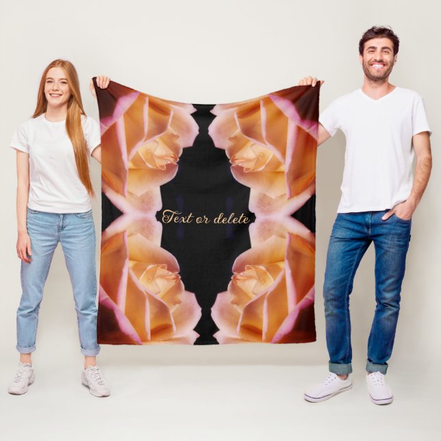 Yellow Rosebud Tinted Abstract Personalized Fleecedecke (Beispiel)