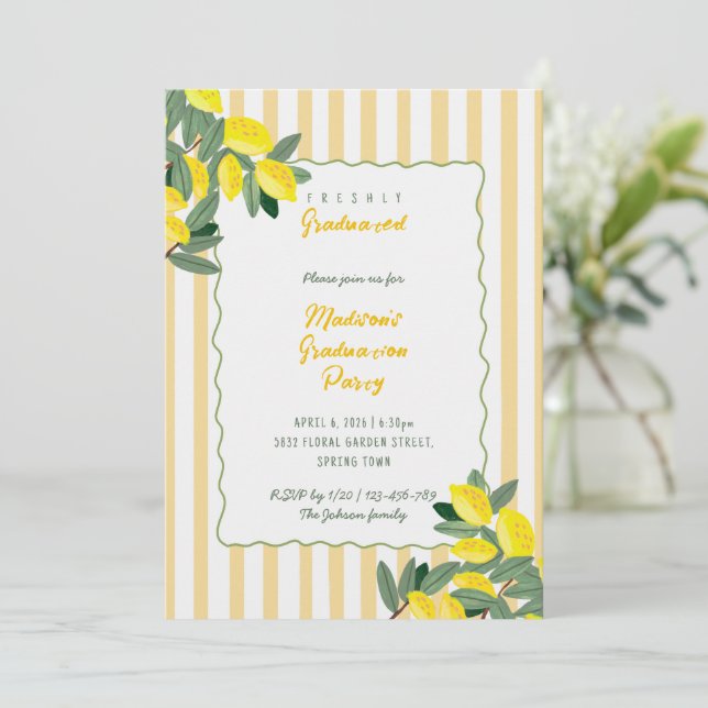 Yellow Stripe Lemon Graduation Party Invitation Einladung (Stehend Vorderseite)