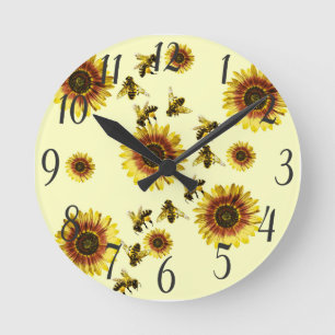 Yellow Sunflowers and Honey Bees Summer Pattern Runde Wanduhr