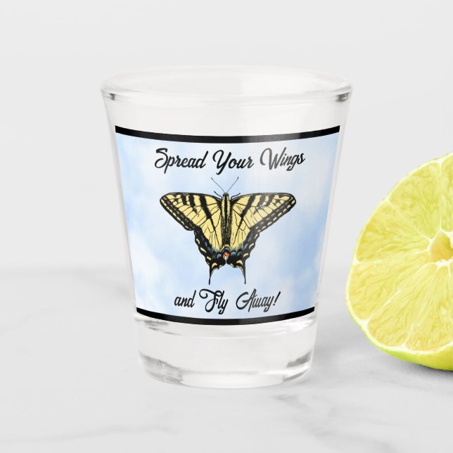 Yellow Swallowtail Butterfly Blue Sky Personalized Schnapsglas (Vorderseite)