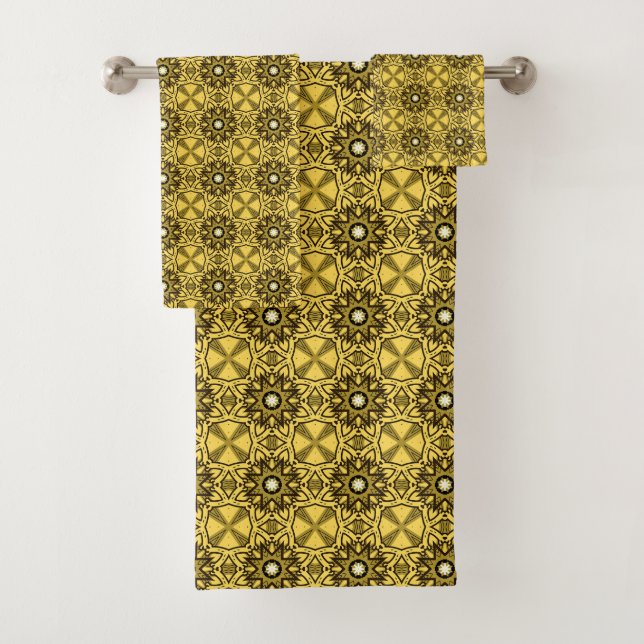 Yellow towels with black geometric patterns badhandtuch set (Insitu)