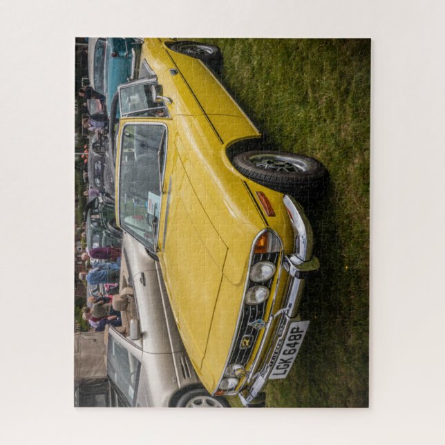 Yellow Triumph Stag Sportwagen Puzzle (Vertikal)