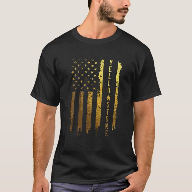 Yellowstone: Amerikanische Flagge verstört T-Shirt (Vorderseite)