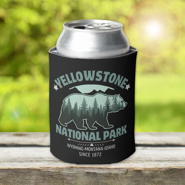 Yellowstone Bear – Keep It Chill, Stay Wild Dosenkühler (Von Creator hochgeladen)