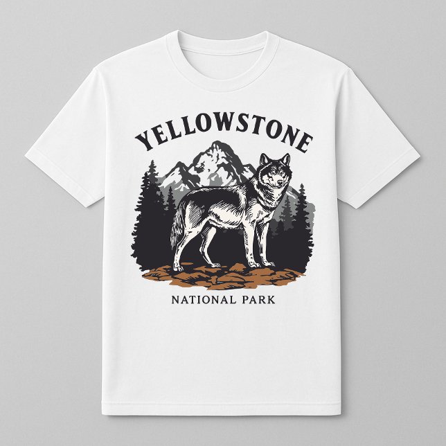 Yellowstone Nationalpark Wolf Mountains T-Shirt (Von Creator hochgeladen)