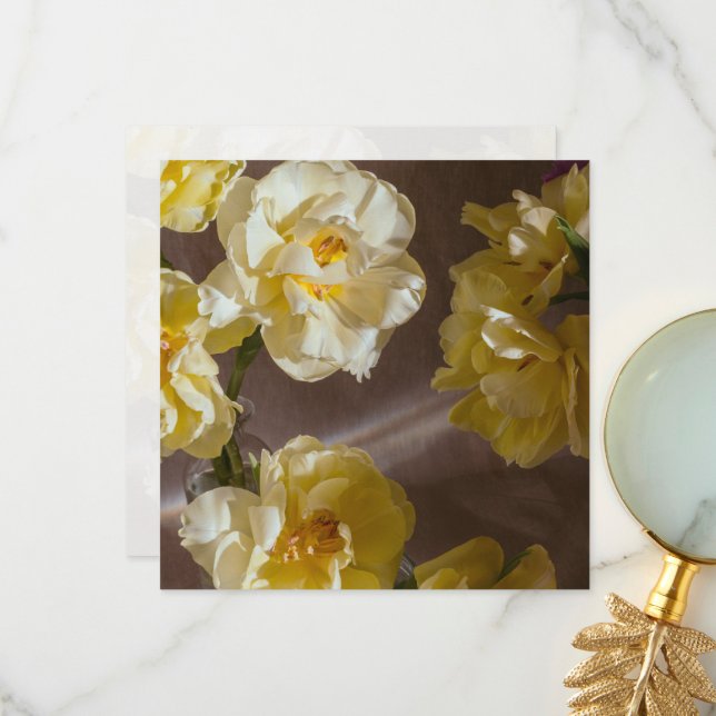 Yelow tulips photo still life, vintage aesthetic dankeskarte (Vorderseite/Rückseite Beispiel)
