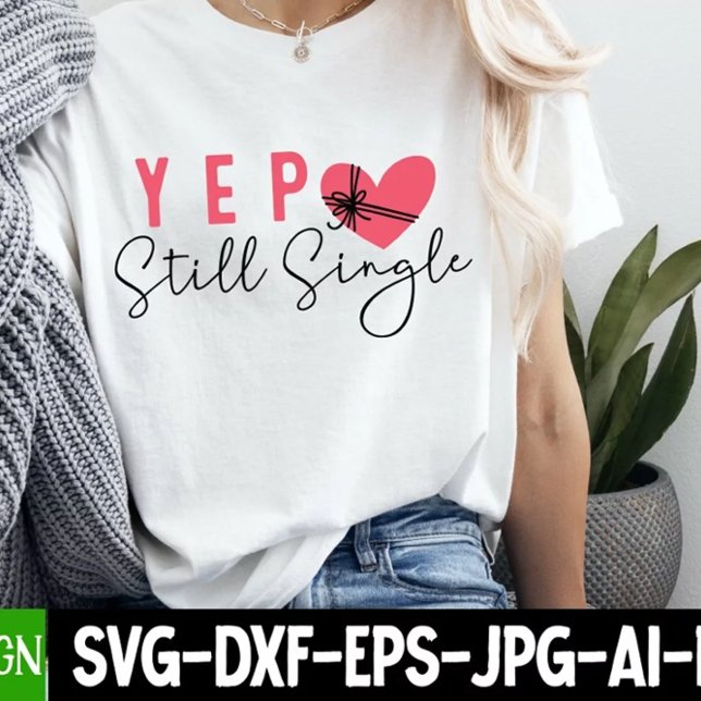 Yep Still Single Funny Heart Women's Tri-Blend Shirt (Von Creator hochgeladen)