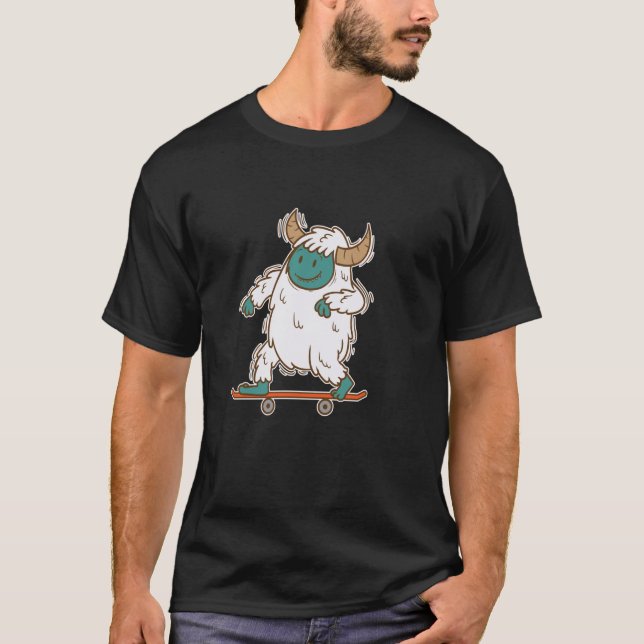 Yeti skating Snowman T-Shirt (Vorderseite)