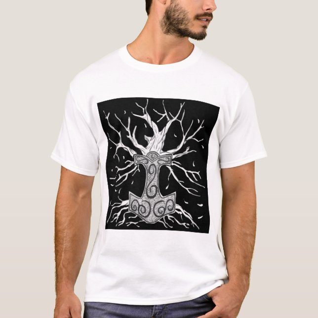 Yggdrasil, der Baum der neun Welten, und Mjolnir T-Shirt (Vorderseite)