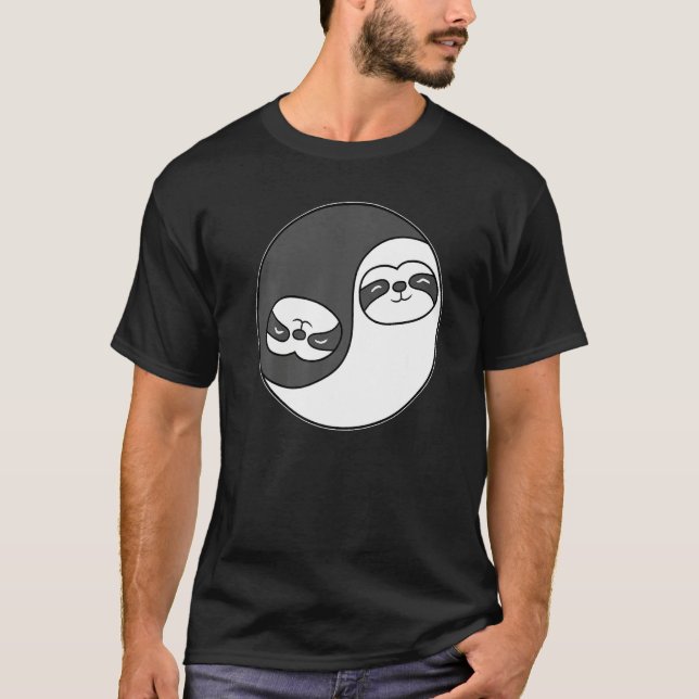Yin and Yang Sloth Predator Meditation Acro Hatha  T-Shirt (Vorderseite)