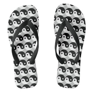 Yin und Yang Flip Flops