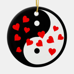 Yin und Yang unterschreiben mit den Herzen des Val Keramikornament