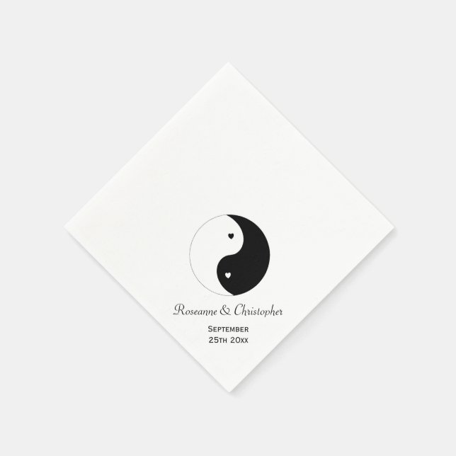 Yin Yang Black and White Hearts Wedding Serviette (Ecke)