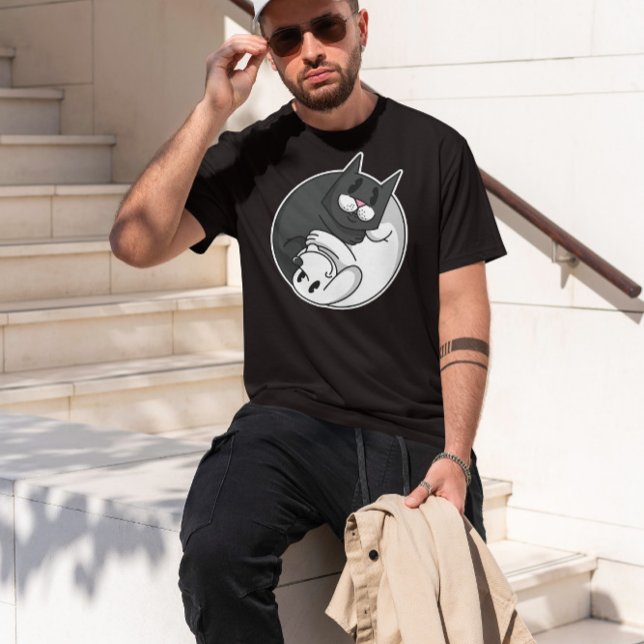 Yin Yang Cat and Dog Niedlich T-Shirt (Von Creator hochgeladen)