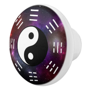 Yin Yang mit Bagua Trigram Symbols I-Ching Cerami Keramikknauf