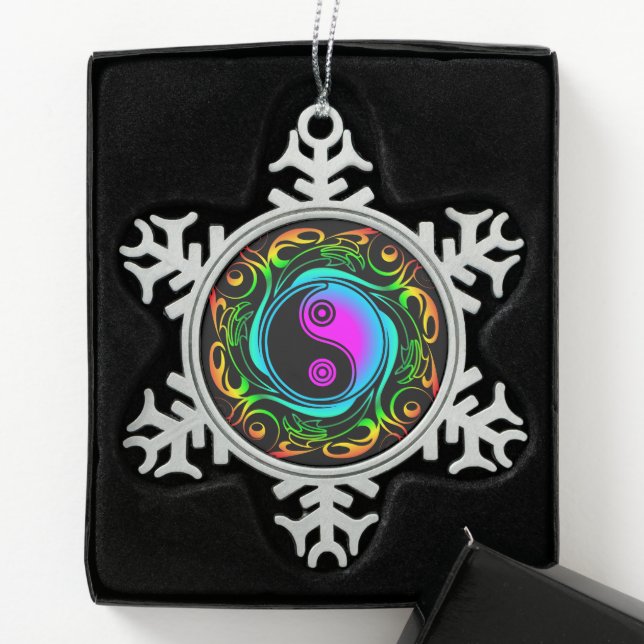 Yin Yang Psychedelic Rainbow Tattoo Schneeflocken Zinn-Ornament (Box)