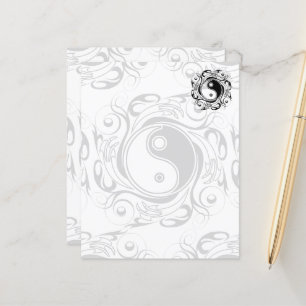 Yin & Yang Symbol Schwarz-Weiß-Tätowierungsstil