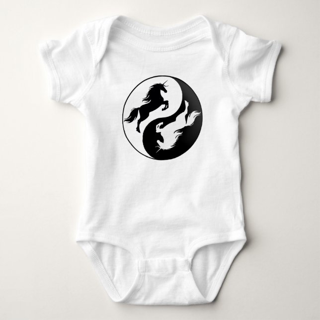 Yin Yang Unicorn Baby One Piece Strampler (Vorderseite)