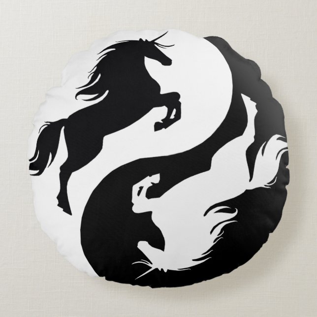 Yin Yang Unicorn Throw Kissen (Vorderseite)