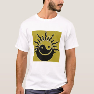 ying yan mit Mond und Sonne vergoldet T-Shirt