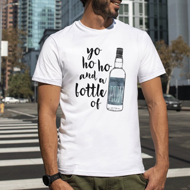 Yo Ho Ho und eine Flasche Rum T-Shirt (Von Creator hochgeladen)