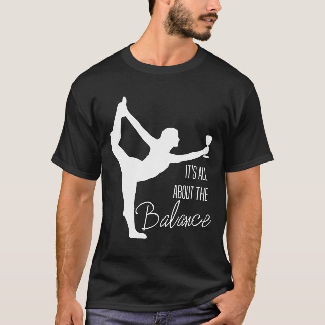 Yoga-alles rund um den Wein T-Shirt (Vorderseite)