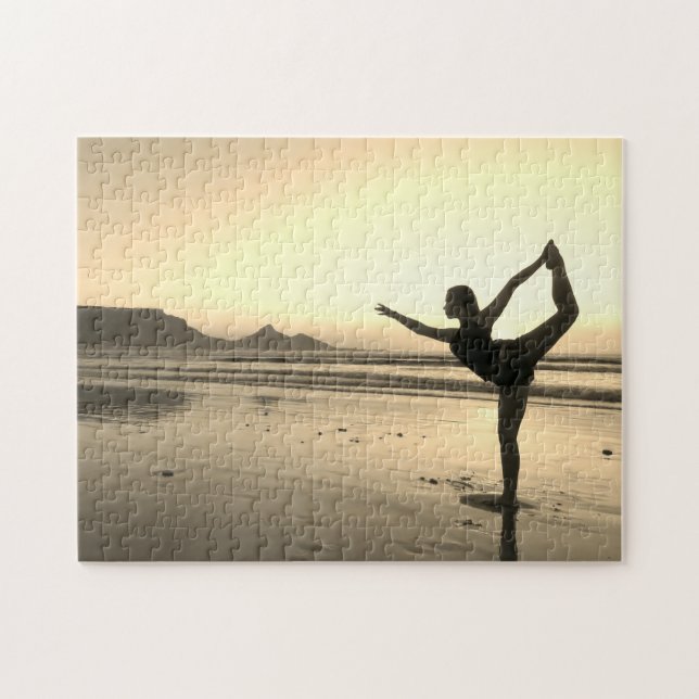 YOGA AM STRAND PUZZLE (Horizontal)
