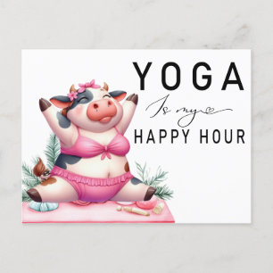 Yoga Cow ist meine Happy Hour Woman posiert Yoga Postkarte