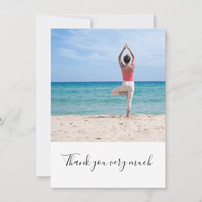 Yoga Dankeschön Card | Posing der Frau in Yoga Dankeskarte (Vorderseite)