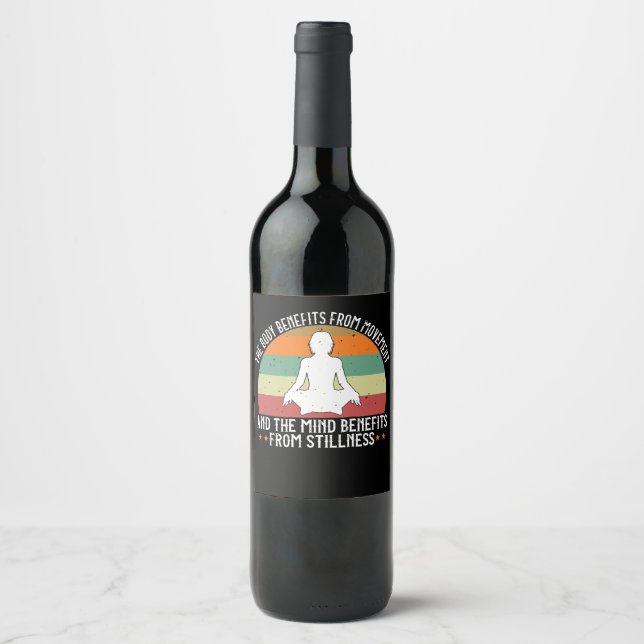 Yoga - Der Körper profitiert von der Bewegung Weinetikett (Vorderseite)