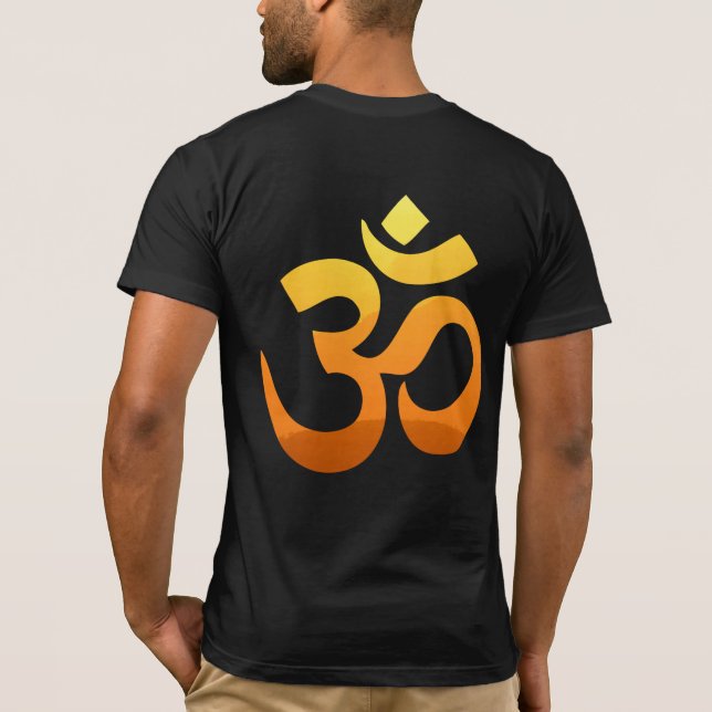 Yoga für Männer vor und hinter dem Mantra Meditati T-Shirt (Rückseite)