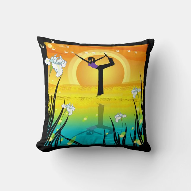 Yoga Girl am Pond American MoJo Pillow Kissen (Vorderseite)