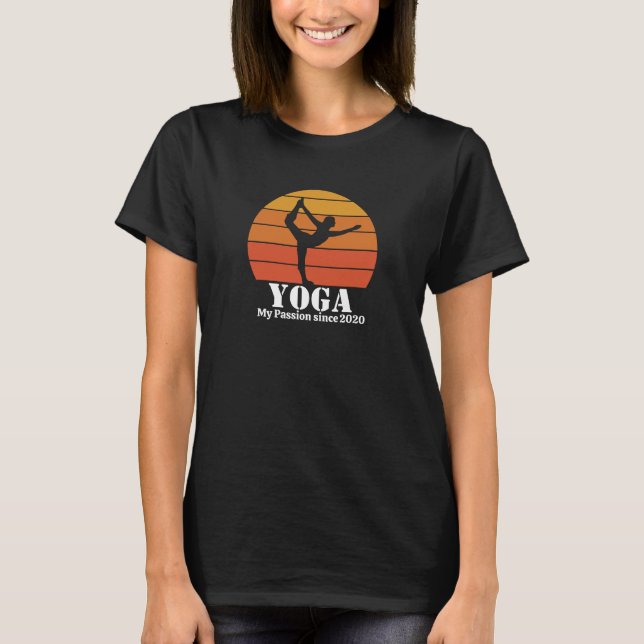 Yoga Hobby Retro Sunset Personalize T-Shirt (Vorderseite)