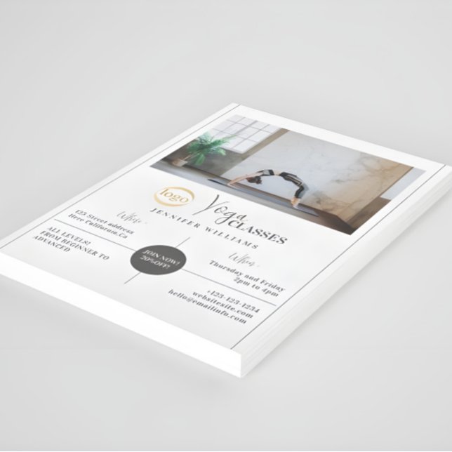 Yoga Instructor Classes Custom Foto Logo Modern Flyer (Von Creator hochgeladen)