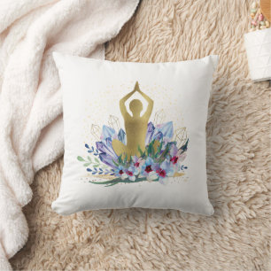 Yoga Instructor Energy Healer Crystals Reiki Welln Kissen