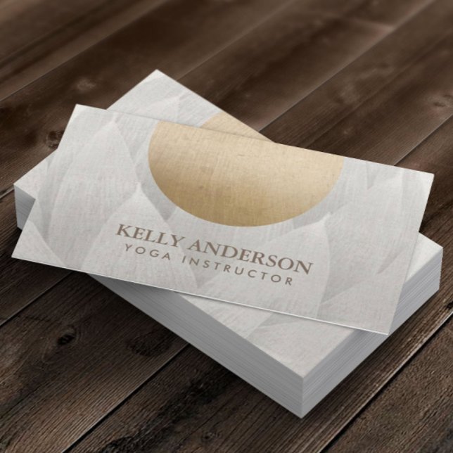 Yoga Instructor Gold Circle Lotus Floral Linen Visitenkarte (Von Creator hochgeladen)