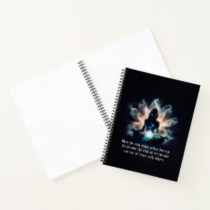 Yoga Instructor Meditation Pose Glühen Mist Lotus Notizbuch