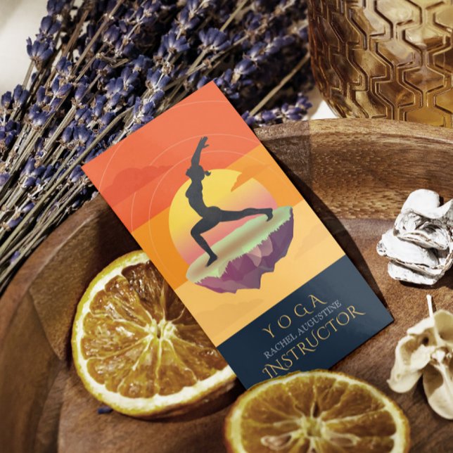 Yoga Instructor Meditation Pose Sun Flying Island Visitenkarte (Von Creator hochgeladen)