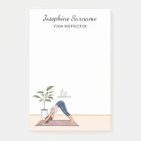Yoga-Instruktorin nach unten gerichtet Hunde Yogin