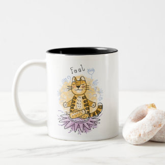 Yoga-Katze Zweifarbige Tasse
