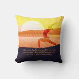 Yoga Lehrer Sun Salutation Halbmond Pose Zitate Kissen