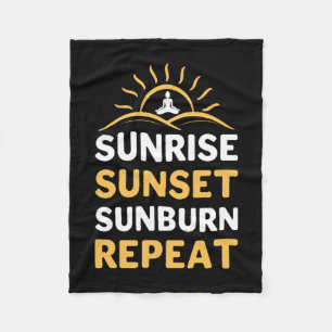 Yoga Lover   Yoga Sunrise Sunset Sunburn Repeat Fleecedecke