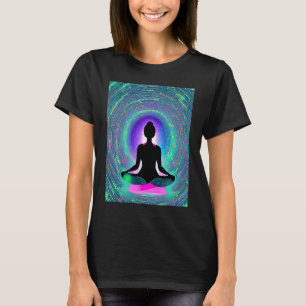Yoga-Mädchen weibliche Sonnengruß-Meditation Chakr T-Shirt