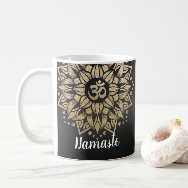 Yoga Meditation Instructor Gold Mandala Om Symbol Kaffeetasse (Mit Donut)