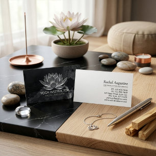 YOGA Meditation Reiki Instructor Schwarz-weiß Lotu Visitenkarte