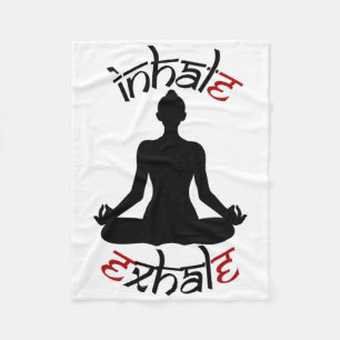 Yoga-Meditationspose Einatmen Ausatmen Entspannung Fleecedecke